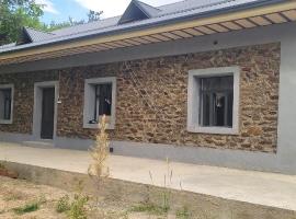 Firdavs guesthouse in nuratau mountain, hostal o pensión en Yukary-Ukhum
