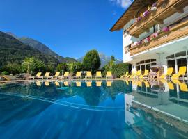 Hotel Edenlehen, hotel perto de Ahornbahn, Mayrhofen