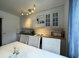 Nice, quiet apartment in central Karlstad, appartement à Karlstad