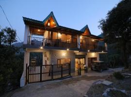 Goroomgo Wooden Umbrella Bhimtal - Natural landscape Mountain View, hotel a Bhimtal