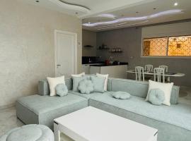 Luxe appartement vc grand terrasse ( villa ), ξενοδοχείο σε Safi