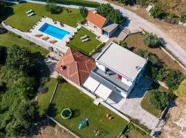 Ferienhaus für 6 Personen und 2 Kinder in Blato na Cetini, Dalmatien Mosor