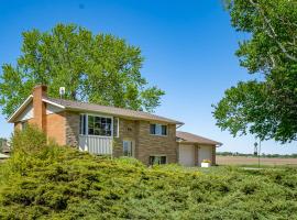 Field of Dreams, vacation home in Picton