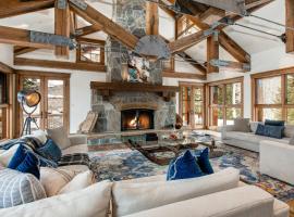 Ski in out Mountain Estate in The Colony w Hot Tub, Theater, Game Room, hotel a Park City