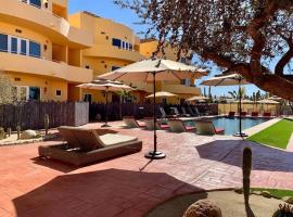 3B Cerritos Beach Condo, Lrg Pool, Baja Sur, Hotel mit Parkplatz in San Carlos