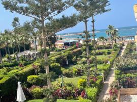 El-kobttan Chalet Sea Veiw - Maamourah, hotel a Alexandria