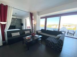 Luxury view apartment 10min from Athens airport, vacation rental in Koropi