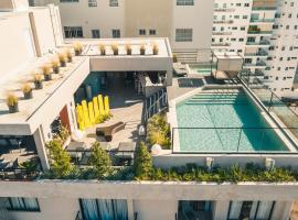 Breakfast Included at Regatta Living 304, hotel in La Julia