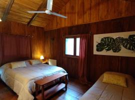 Lodge Paraíso, hotell i El Soberbio