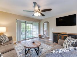 Resort-Style Amenities! Convenient Branson Condo, condominio en Branson
