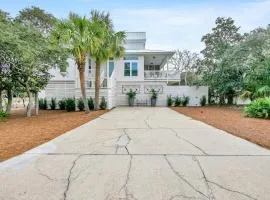 Blue Mountain Home with 2 Masters and a Private Pool while only 300 ft to Beach