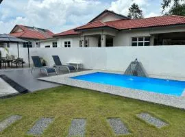 EnaBella Homestay Pool Melaka