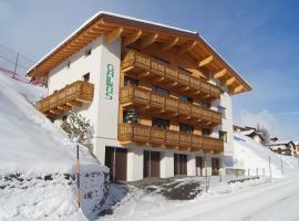 Pension Gallus, hostal o pensión en Lech am Arlberg