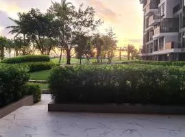 Laguna Skypark, 2 bedrooms & large terrace with golf view