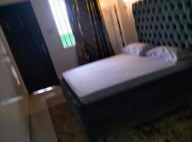 Olympic Lamu sea front house - 2 bedroom All ensuite, отель в городе Ламу