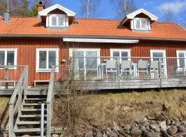 Holiday home HJÄLTEVAD