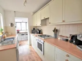 Stamford 2 Bed Terraced House Holiday Or Work