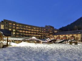 Hotel Club Relais Des Alpes, hotel v Madonna di Campiglio