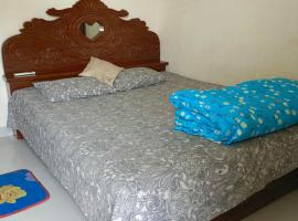 Star Night stay family Studio AC Apartment، فندق في داكا