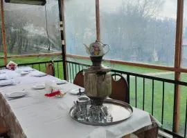 Basqal Village Cottages & Restaurant