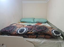 Al karama spacious hostel, hotel a Dubai