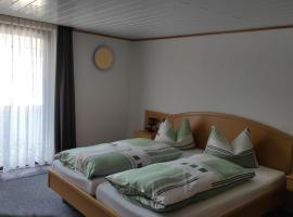 Gasthof Zur Goldenen Sonne، نزل في Remptendorf