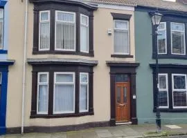 Traditional 3-Bed House on the Historic Headland