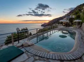 Charming Villa with private pool overlooking the sea, Amalfi Coast
