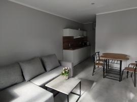 Apartamenty przy jeziorze, hotel ramah hewan peliharaan di Długie