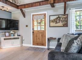 The Birdie Cottage - A Sweet Retreat, hotel en Pinebluff