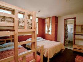 Backpackers-balcones-river-lodge, hotel in Baños