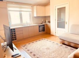 Doris cottage, cottage a Tirana