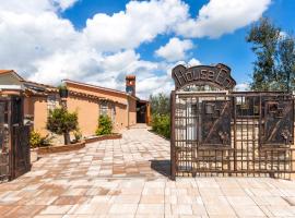 Industrial style studio house Eni, with Parking, BBQ, AC in Marčana, Ferienwohnung, hotel i Marčana