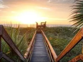 Pelican Inlet-Cozy Beach Condo!