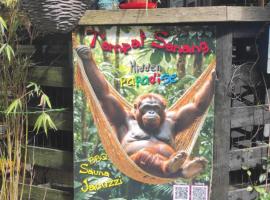 "Tempat Senang" chalet on the beautiful Veluwe with airco sauna bbq jacuzzi beamer and dog