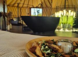 Jurty Glamping, hotel with parking in Gostynin