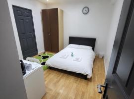 Oleon en-suite Rooms - Ilford, London: Ilford şehrinde bir pansiyon