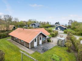 Brīvdienu māja Beautiful Home In Sydals With Kitchen pilsētā Sønderby