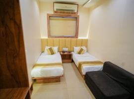 Hotel Skylink Hospitality Next to Amber Imperial, hotelli Mumbaissa alueella South Mumbai