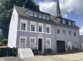 German Modern retreat, holiday home in Trier