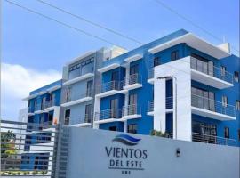 Vientos Del Este Condo 3BR-2B โรงแรมในEnsanche Savica de Mendoza