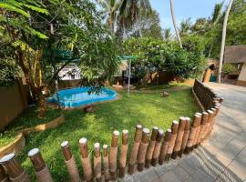 Cocoon Earth Home - Pool Villa Kovalam, cottage in Kovalam