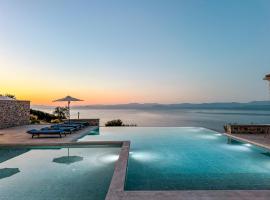 Sampatiki Suites - 4 Star Seaview Luxury Suites With Breakfast And Spa - Opening April 2024, viešbutis mieste Leonidionas