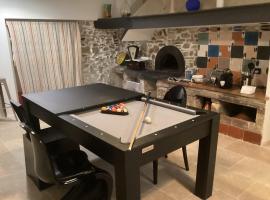 LOFT AUTHENTIQUE 3 STARS Terrasse VIEUX PORT, homestay in La Ciotat