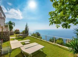 Lovely Apartment 1A with garden overlooking the sea, Amalfi coast