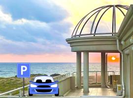 Sea View Apartment free parking, aparthotel in Primorsko