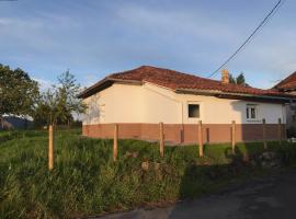 Vivienda vacacional Casa Feli, хотел в Vallovil