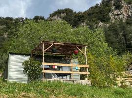 Tiny house cosy, hotel in Anduze