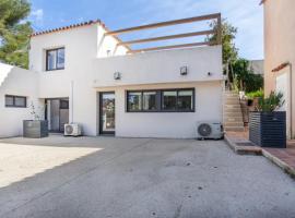 La petite lezardiere, hotel u gradu Kasis