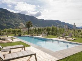 Boutique Hotel Wiesenhof - Adults Only, hotel in Lana